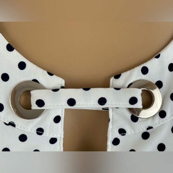 Tommy Hilfiger Women's White/Black Polka Dot Sleeveless Blouse, Size Medium - Picture 2 of 9
